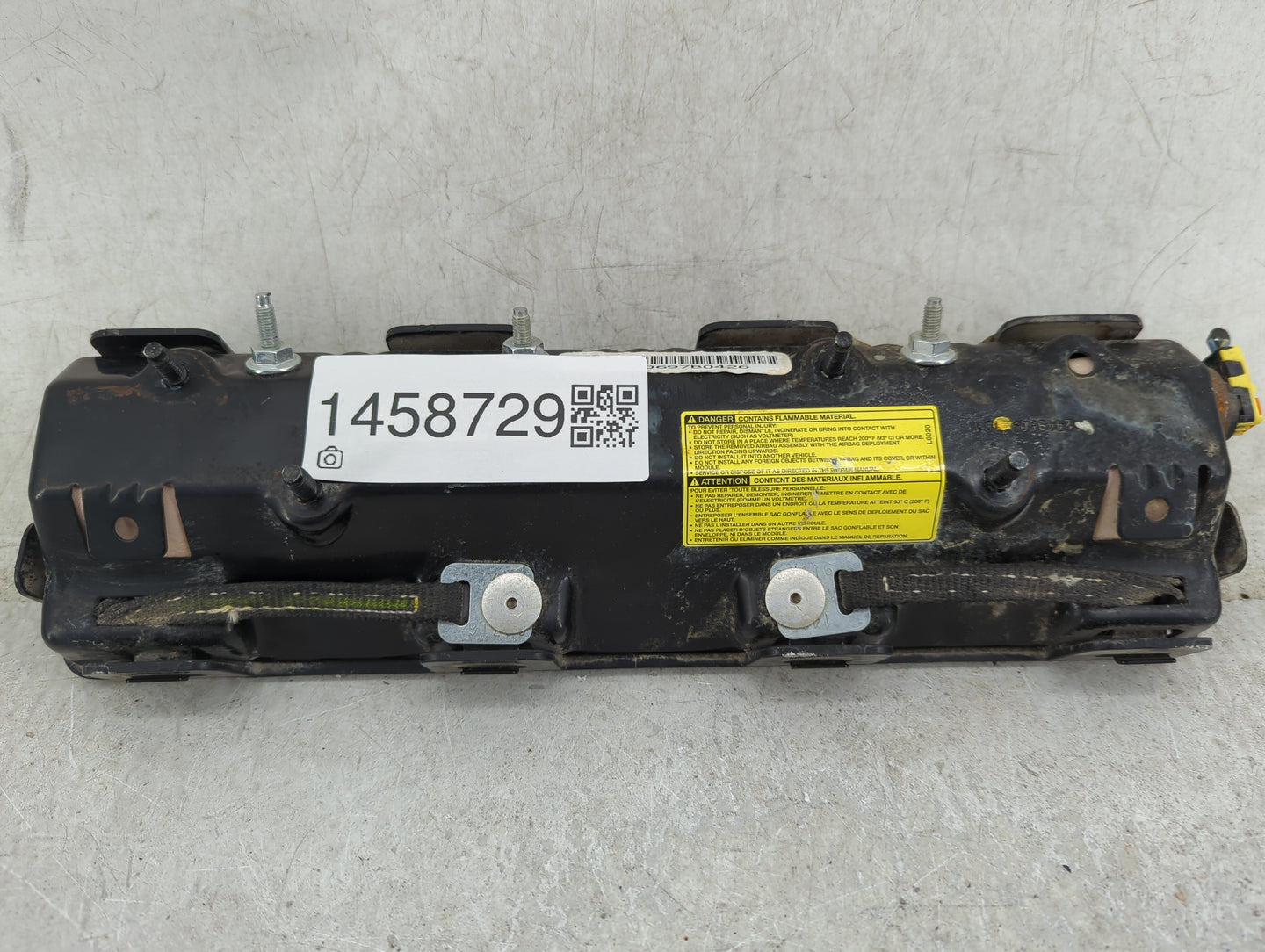 2017 Dodge Caravan Air Bag Driver Left Knee OEM P/N:2449509 161 Fits OEM Used Auto Parts - Oemusedautoparts1.com