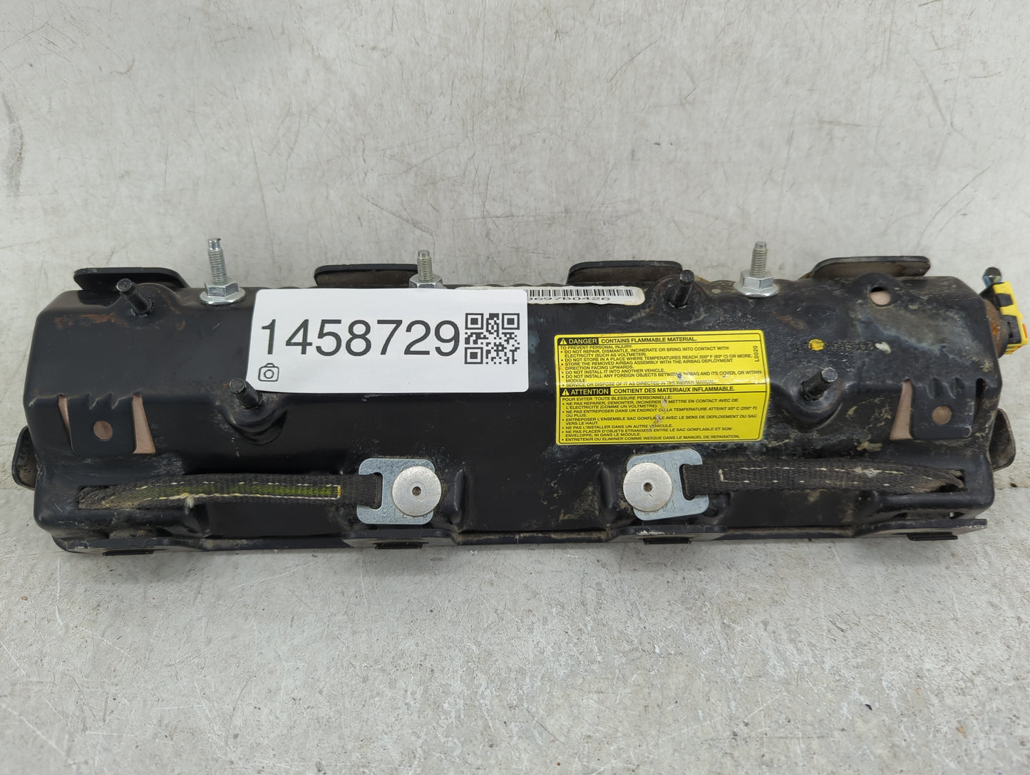 2017 Dodge Caravan Air Bag Driver Left Knee OEM P/N:2449509 161 Fits OEM Used Auto Parts - Oemusedautoparts1.com