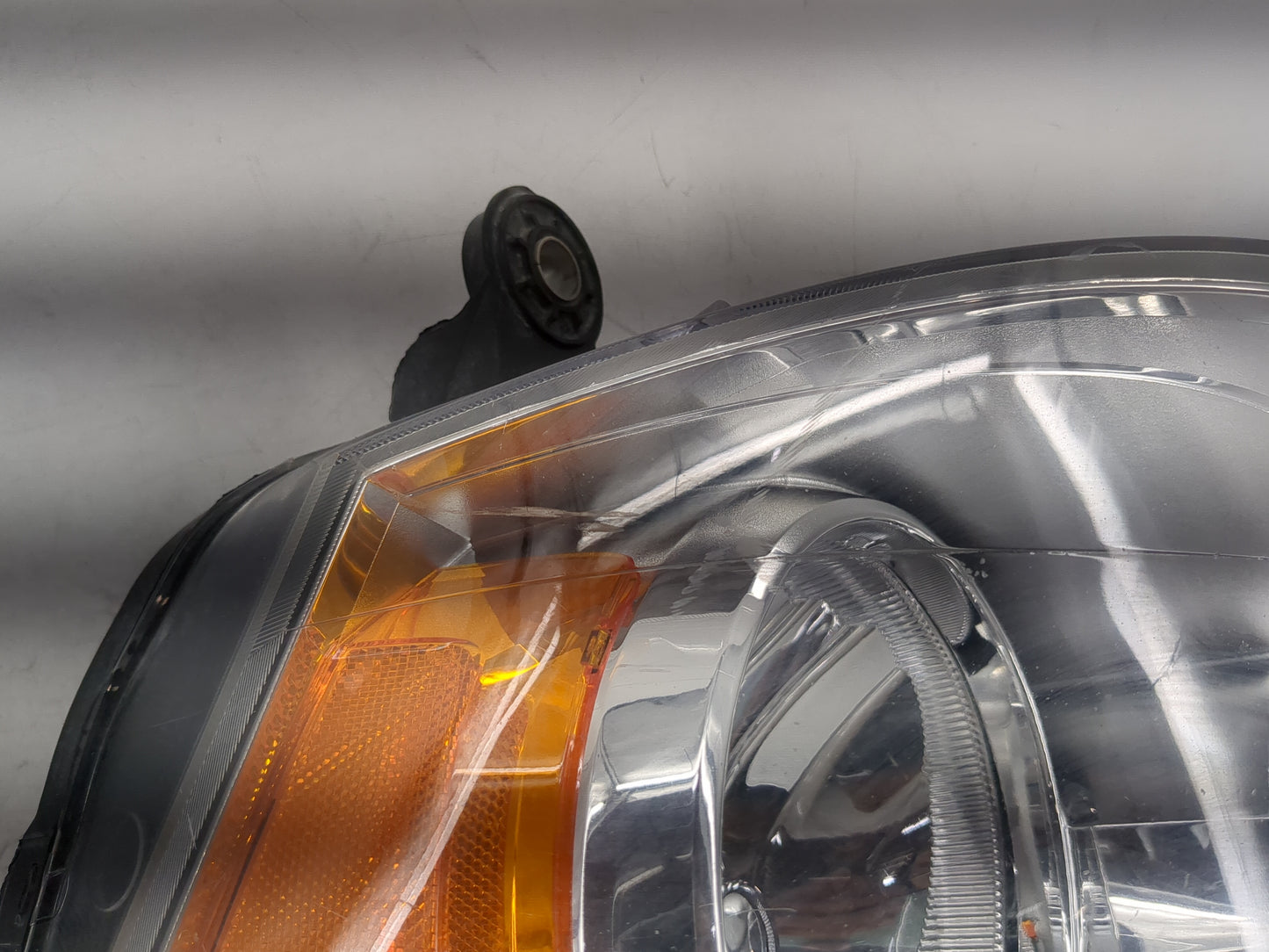 Dodge Caravan Passenger Right Oem Head Light Headlight Lamp 1458956 - Oemusedautoparts1.com