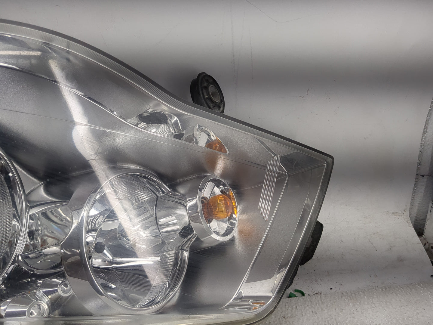 Dodge Caravan Passenger Right Oem Head Light Headlight Lamp 1458956 - Oemusedautoparts1.com