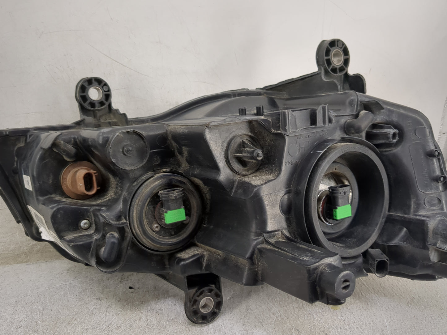 Dodge Caravan Passenger Right Oem Head Light Headlight Lamp 1458956 - Oemusedautoparts1.com