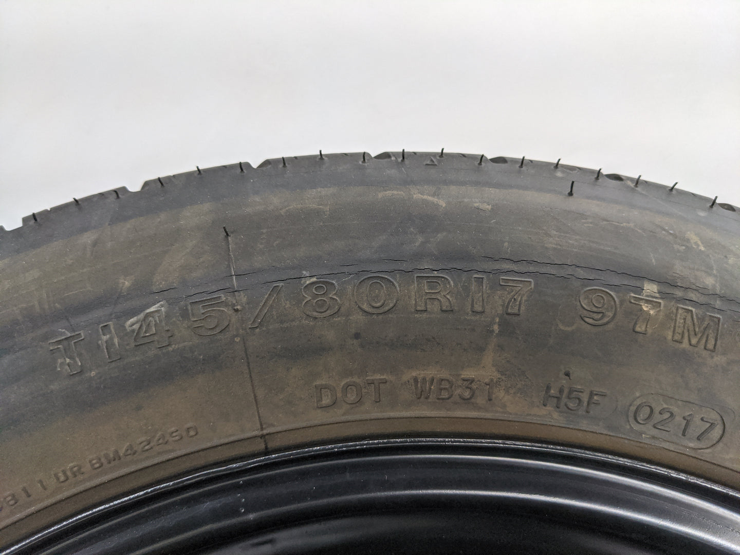 Dodge Caravan Spare Donut Tire Wheel Rim Oem 1461509 - Oemusedautoparts1.com