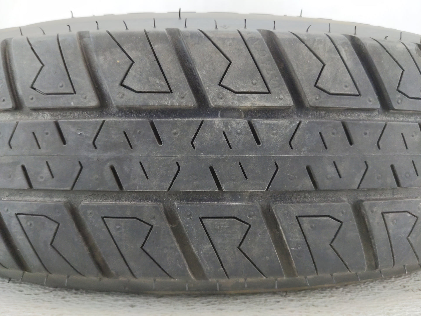 Dodge Caravan Spare Donut Tire Wheel Rim Oem 1461509 - Oemusedautoparts1.com
