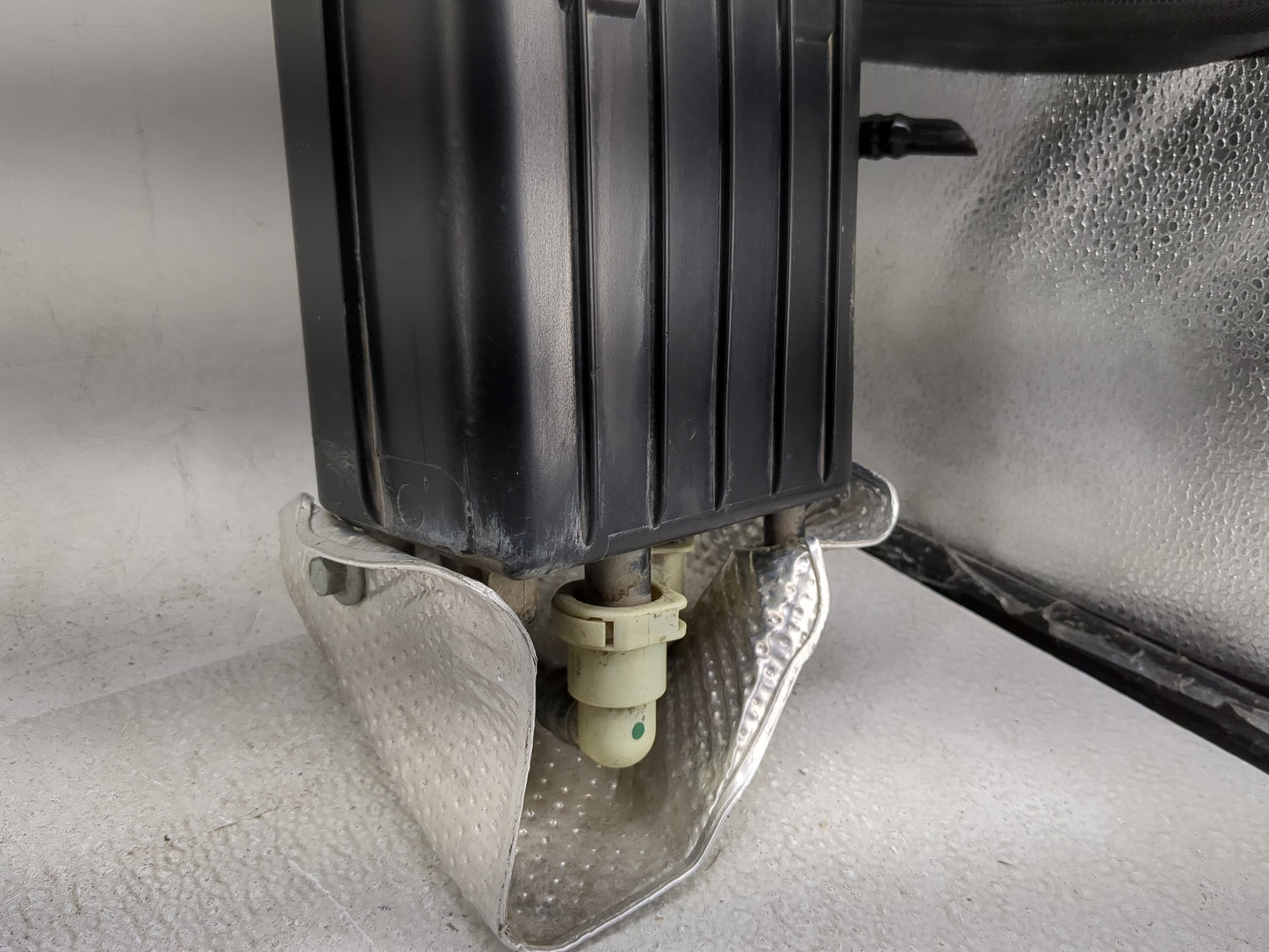 2017 Dodge Caravan Fuel Vapor Charcoal Canister 1461868 - Oemusedautoparts1.com