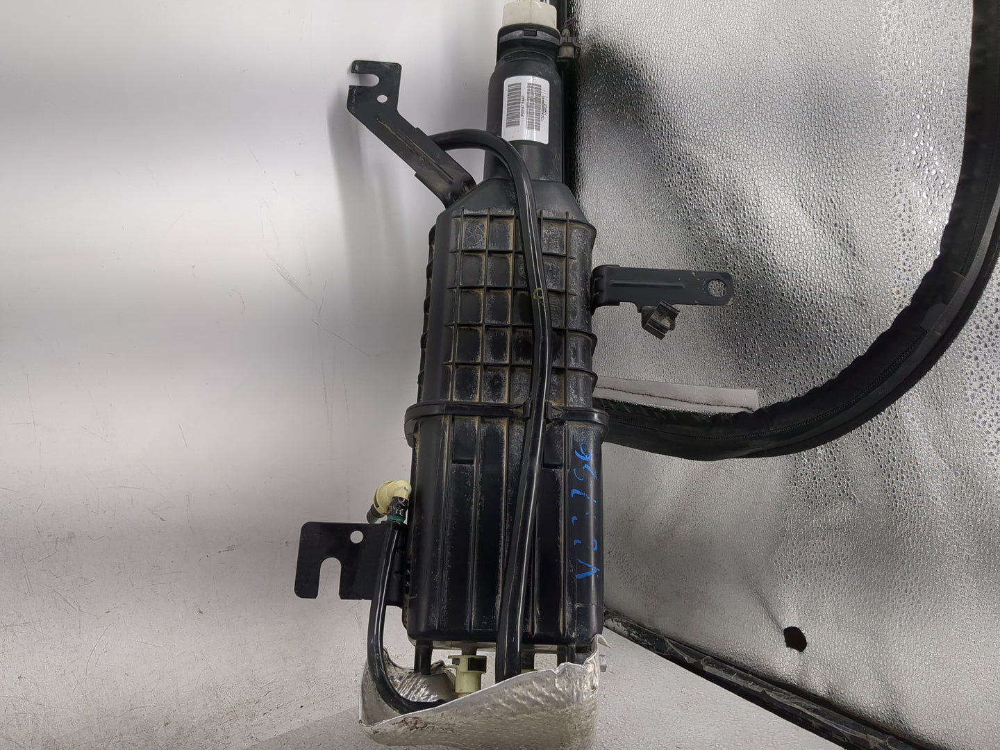 2017 Dodge Caravan Fuel Vapor Charcoal Canister 1461868 - Oemusedautoparts1.com