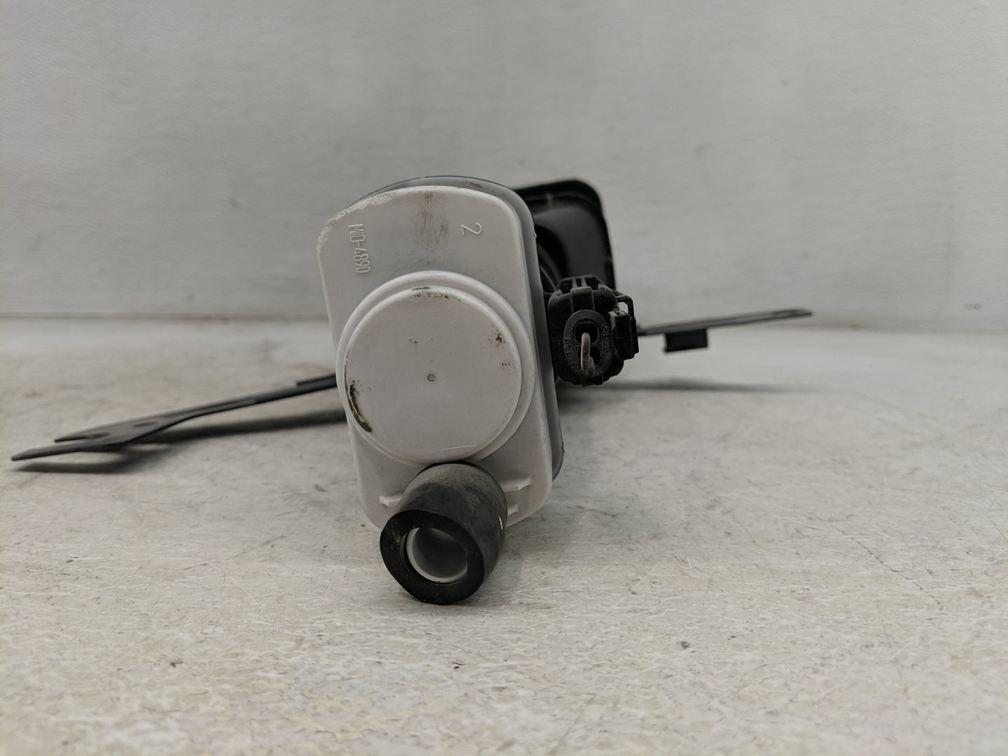2017 Dodge Caravan Fuel Vapor Charcoal Canister 1461931 - Oemusedautoparts1.com