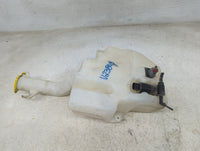 Dodge Caravan Windshield Washer Fluid Reservoir Bottle Oem 1465693 - Oemusedautoparts1.com