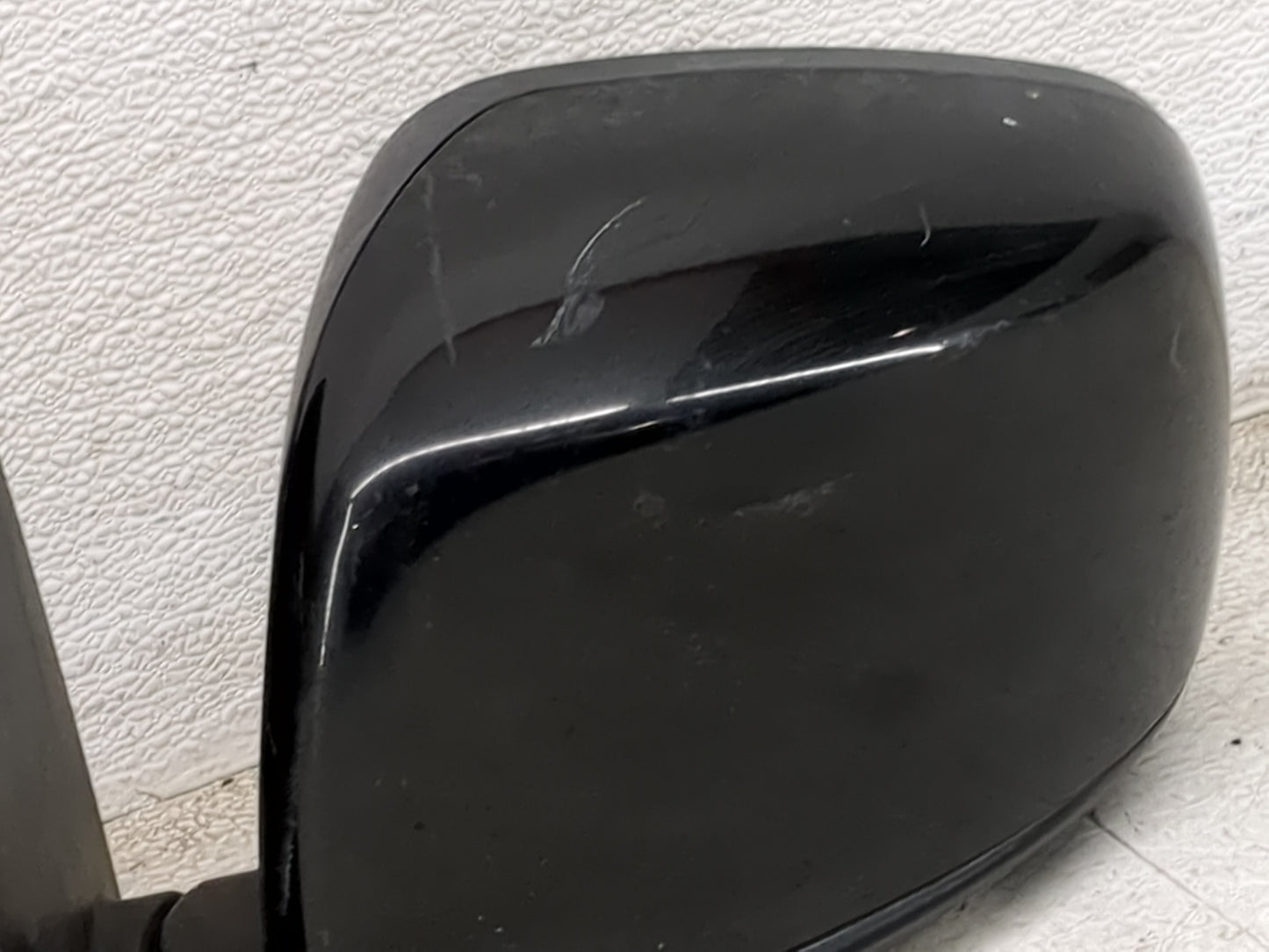 2017 Dodge Caravan Driver Side View Mirror - Left Door Mirror OEM Used - Oemusedautoparts1.com