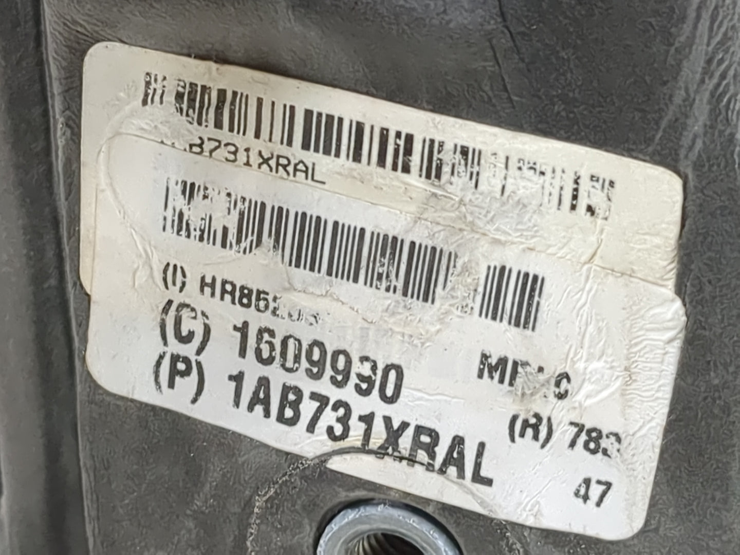 2017 Dodge Caravan Driver Side View Mirror - Left Door Mirror OEM Used - Oemusedautoparts1.com