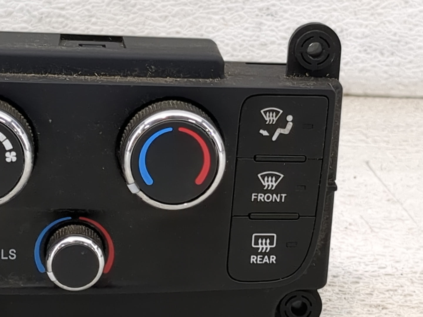 2017 Dodge Caravan Climate Control Module Temperature AC/Heater Replacement P/N:P55111240AJ Fits OEM Used Auto Parts - Oemus