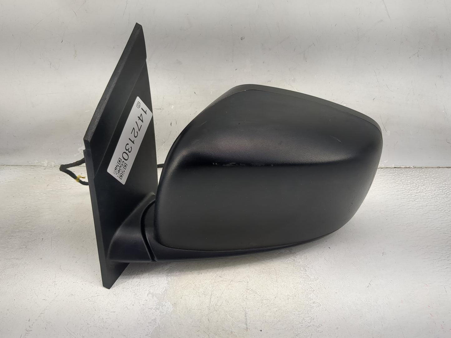 2017 Dodge Caravan Driver Side View Mirror - Left Door Mirror OEM Used - Oemusedautoparts1.com