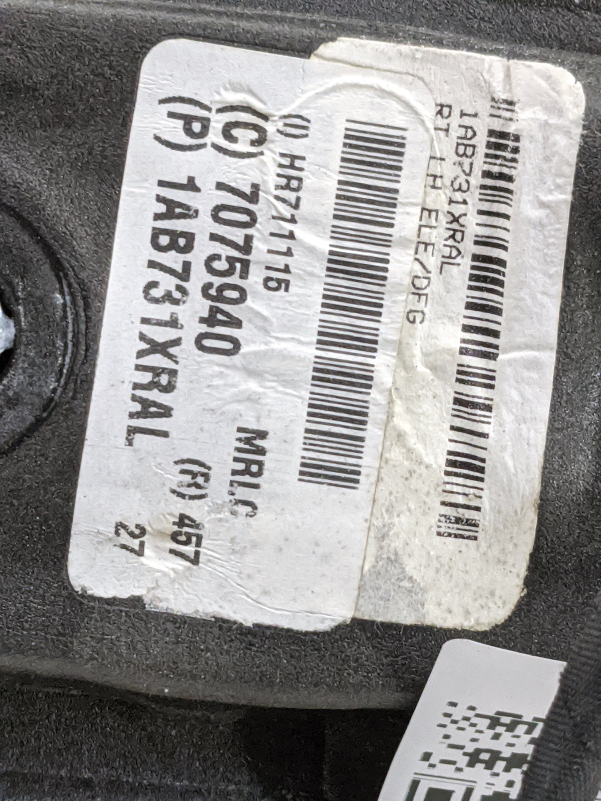 2017 Dodge Caravan Driver Side View Mirror - Left Door Mirror OEM Used - Oemusedautoparts1.com