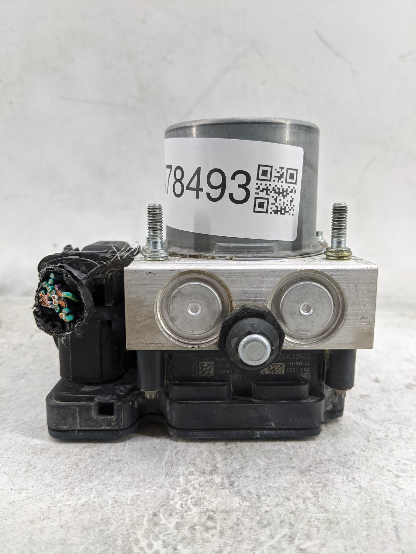 2017 Dodge Caravan ABS Pump Control Module Replacement P/N:P68183803AD TYA219724998 Fits Fits 2015 2016 2018 2019 2020 OEM U