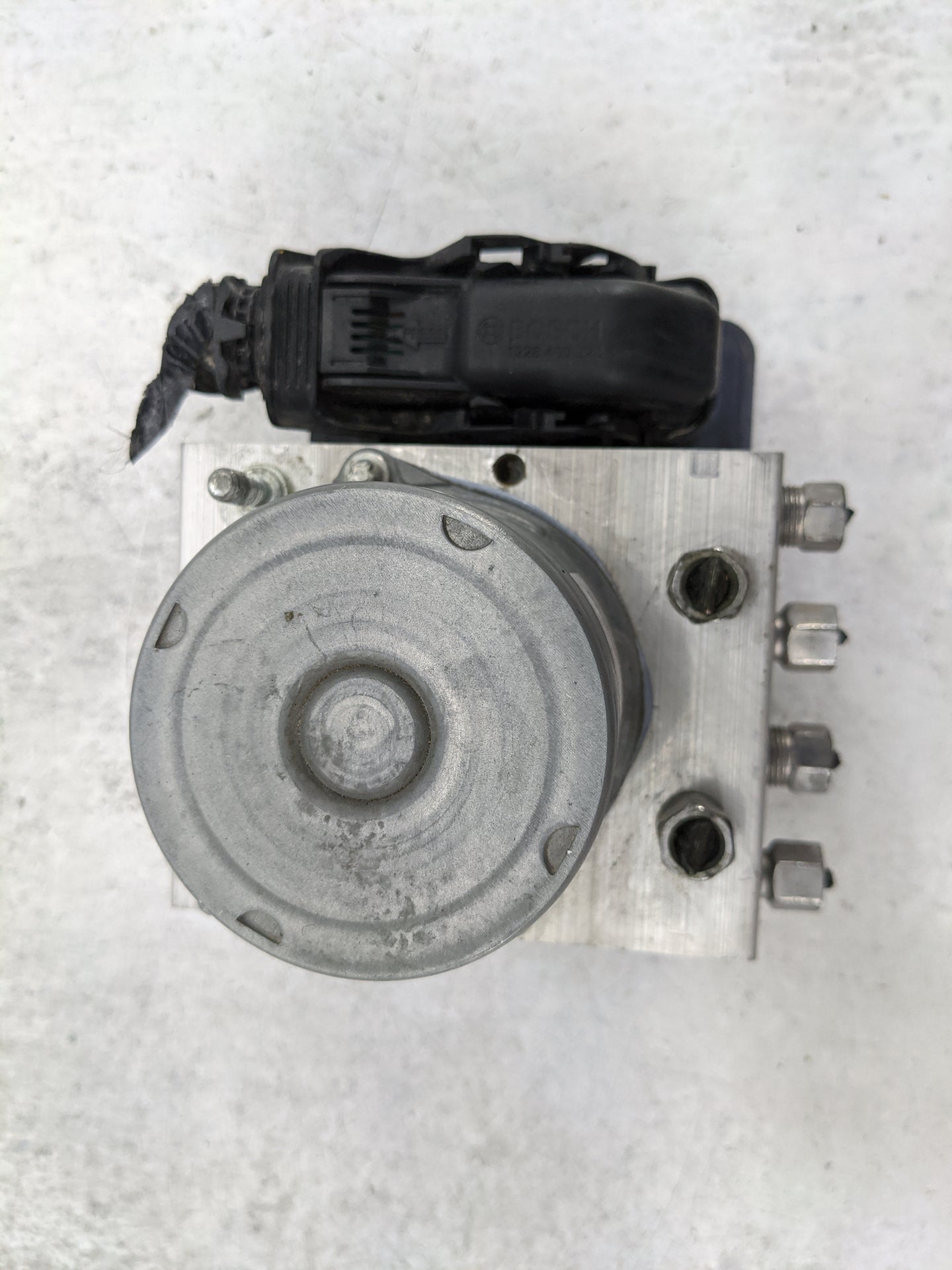2017 Dodge Caravan ABS Pump Control Module Replacement P/N:P68183803AD TYA219724998 Fits Fits 2015 2016 2018 2019 2020 OEM U