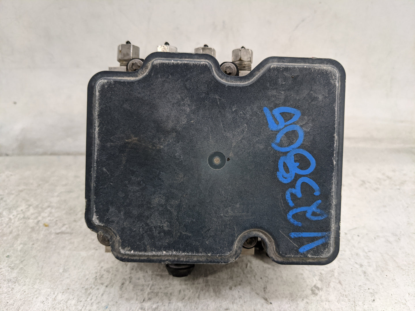 2017 Dodge Caravan ABS Pump Control Module Replacement P/N:P68183803AD TYA219724998 Fits Fits 2015 2016 2018 2019 2020 OEM U