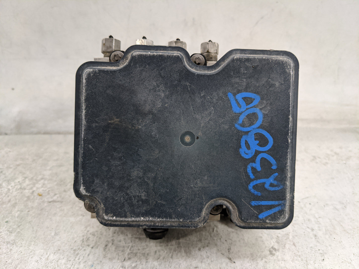 2017 Dodge Caravan ABS Pump Control Module Replacement P/N:P68183803AD TYA219724998 Fits Fits 2015 2016 2018 2019 2020 OEM U