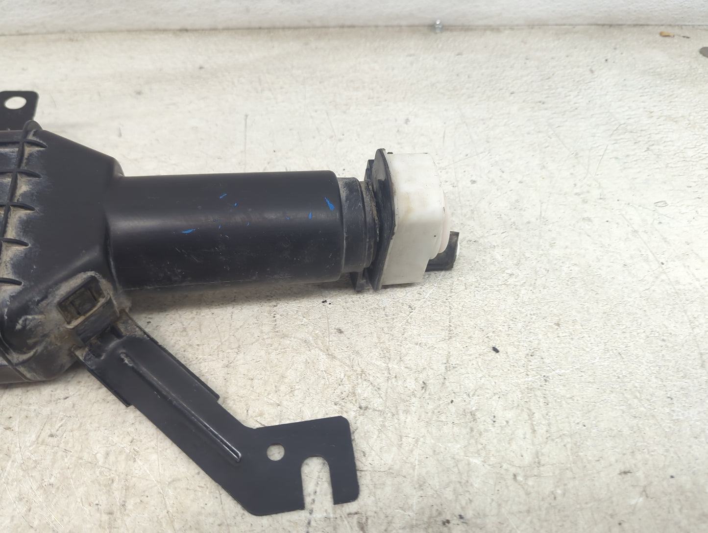 2017 Dodge Caravan Fuel Vapor Charcoal Canister 1479432 - Oemusedautoparts1.com