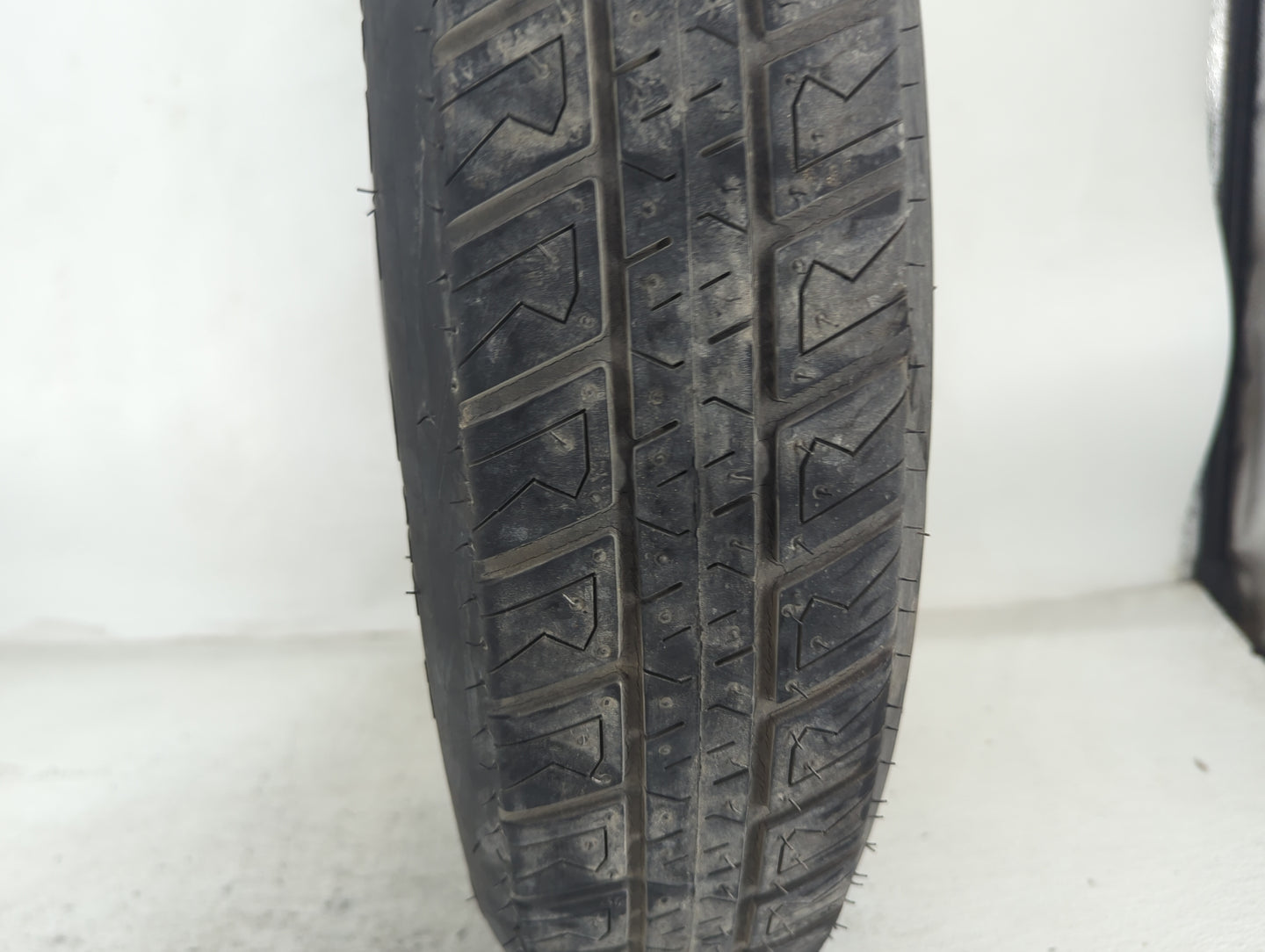 Dodge Caravan Spare Donut Tire Wheel Rim Oem 1486928 - Oemusedautoparts1.com