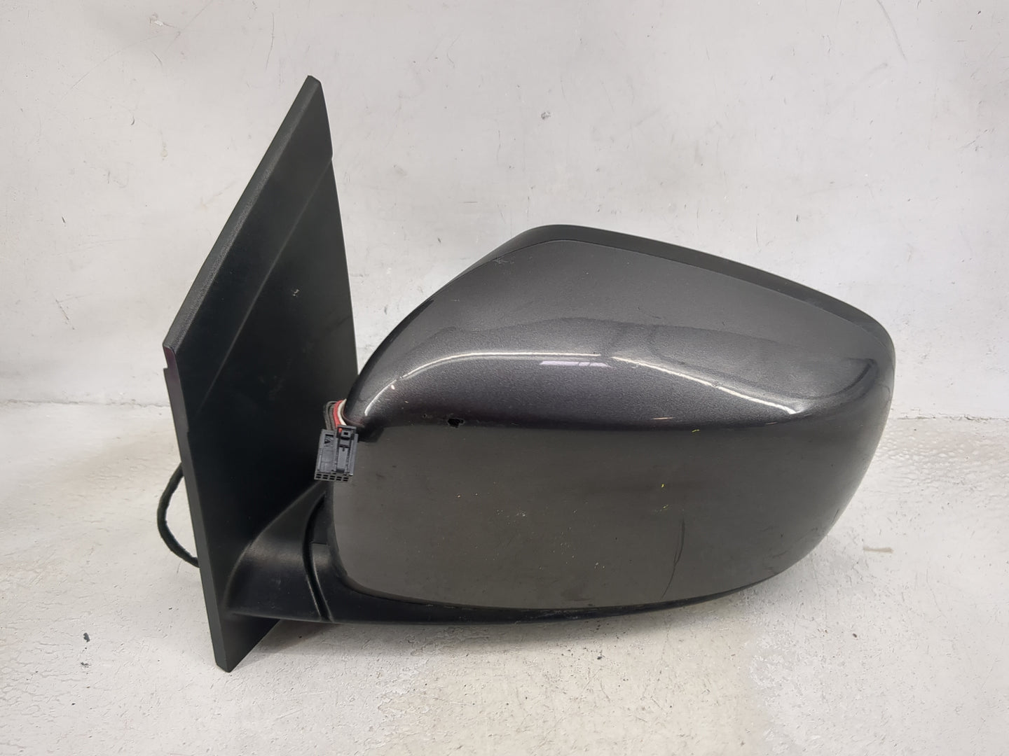 2017 Dodge Caravan Driver Side View Mirror - Left Door Mirror OEM Used - Oemusedautoparts1.com