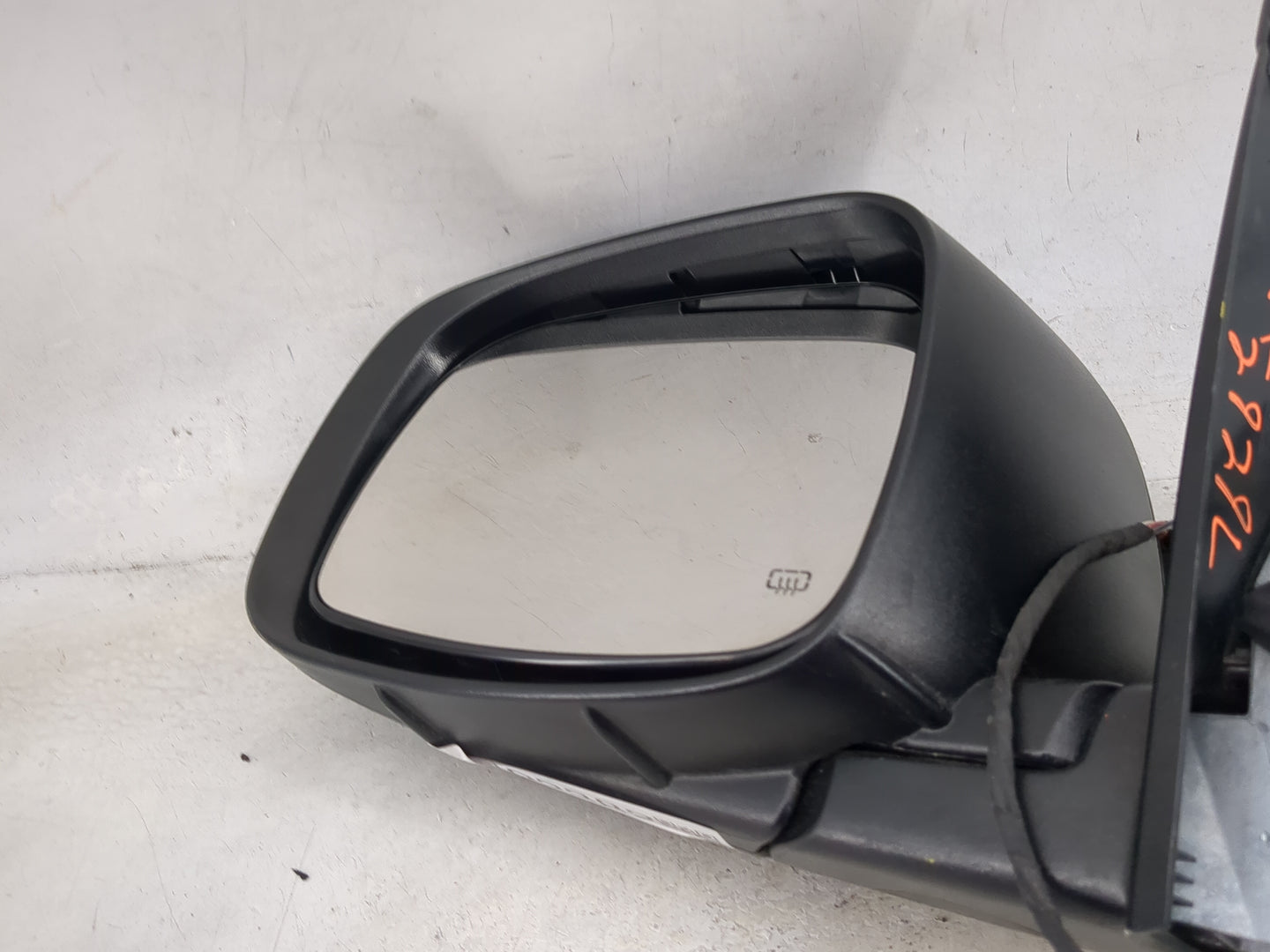 2017 Dodge Caravan Driver Side View Mirror - Left Door Mirror OEM Used - Oemusedautoparts1.com