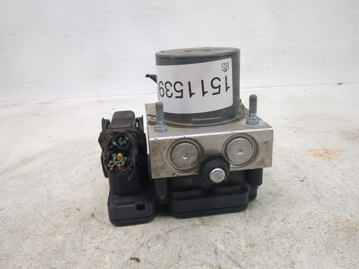 2017 Dodge Caravan Anti-Lock Brake ABS Pump Module Actuator OEM P/N:P68183803AC 68183803AC Fits Fits 2015 2016 2018 2019 202