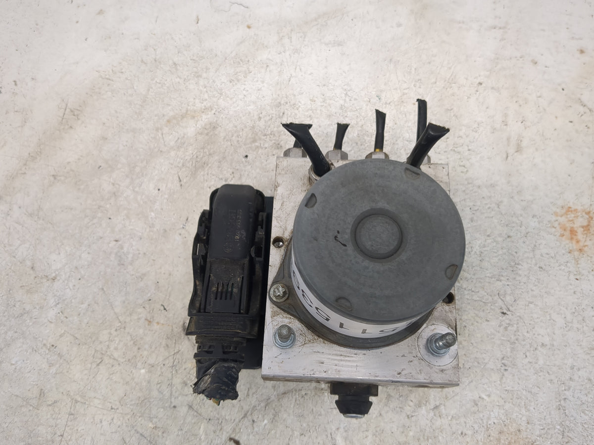 2017 Dodge Caravan Anti-Lock Brake ABS Pump Module Actuator OEM P/N:P68183803AC 68183803AC Fits Fits 2015 2016 2018 2019 202
