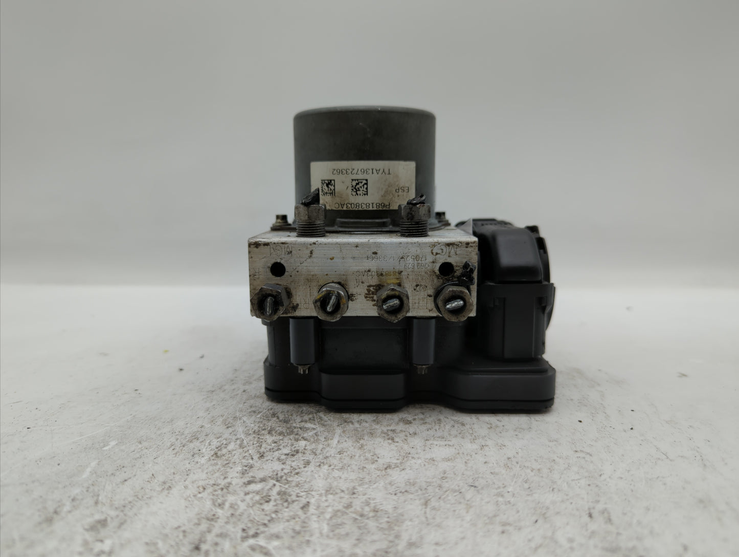 2017 Dodge Caravan ABS Pump Control Module Replacement P/N:68183803AC P68183803AC, 68443867AA Fits Fits 2015 2016 2018 OEM U