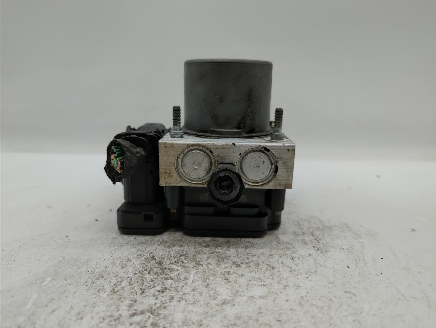 2017 Dodge Caravan ABS Pump Control Module Replacement P/N:68183803AC P68183803AC, 68443867AA Fits Fits 2015 2016 2018 OEM U