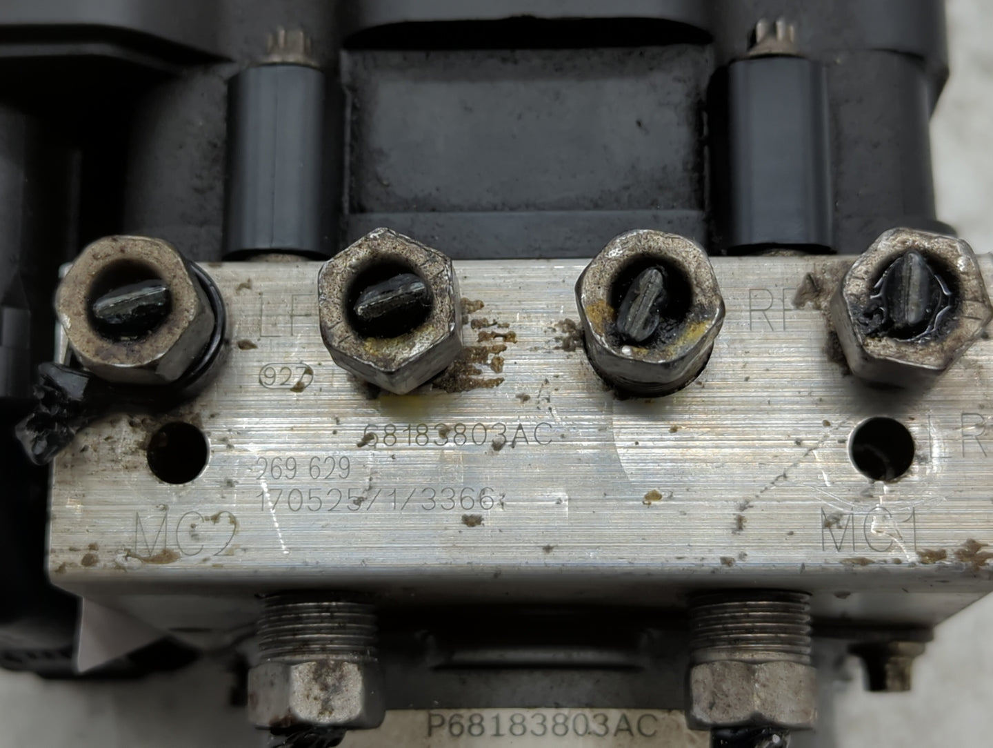 2017 Dodge Caravan ABS Pump Control Module Replacement P/N:68183803AC P68183803AC, 68443867AA Fits Fits 2015 2016 2018 OEM U