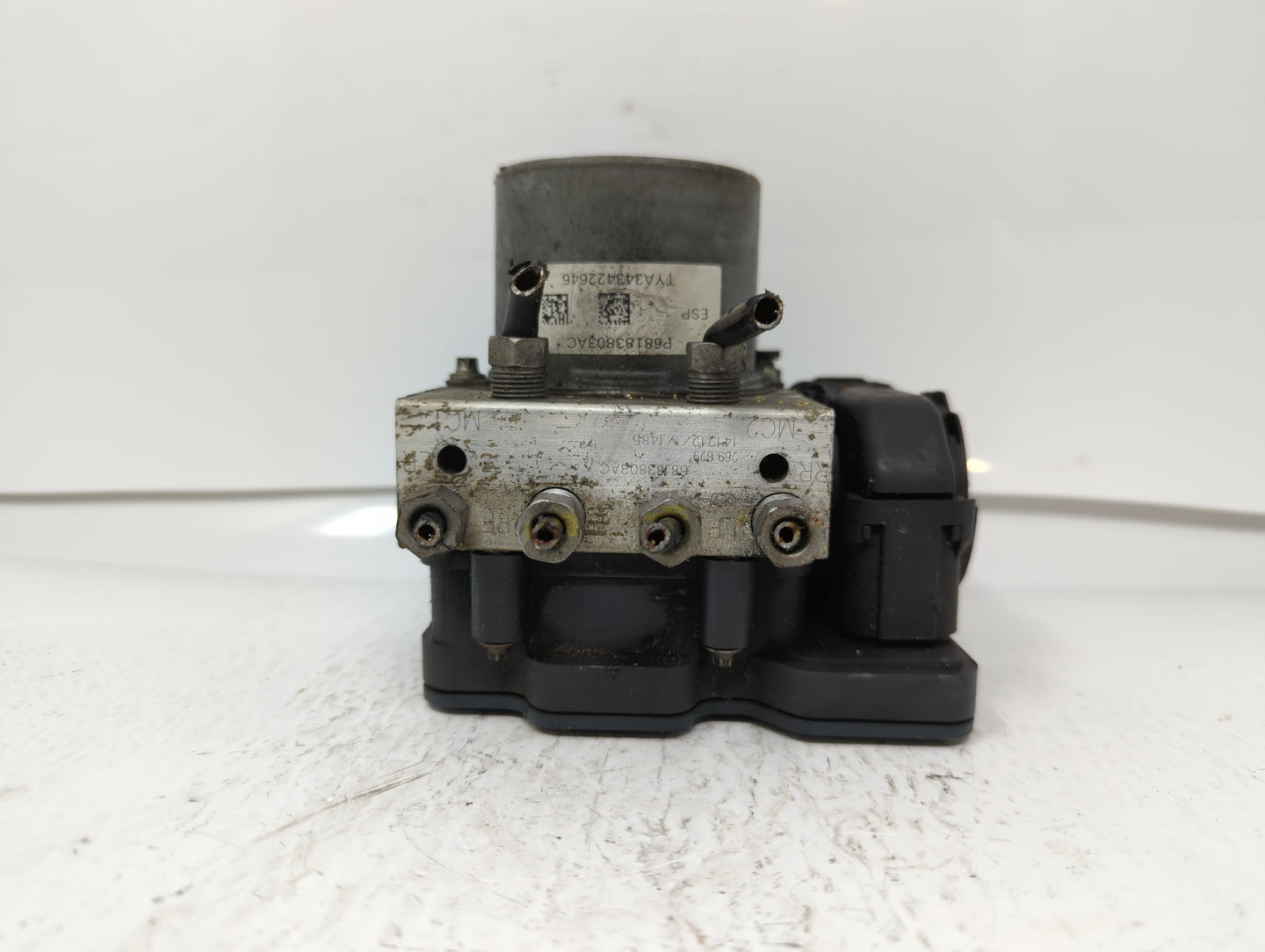 2017 Dodge Caravan ABS Pump Control Module Replacement P/N:68183803AC P68183803AC, 68443867AA Fits Fits 2015 2016 2018 OEM U