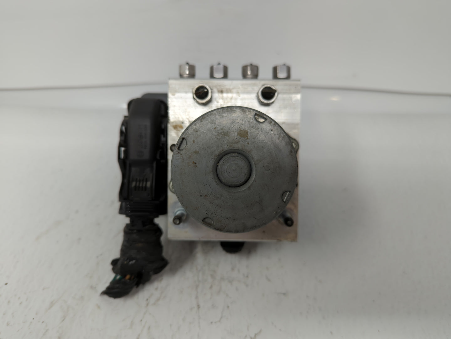 2017 Dodge Caravan ABS Pump Control Module Replacement P/N:68183803AC P68183803AC, 68443867AA Fits Fits 2015 2016 2018 OEM U