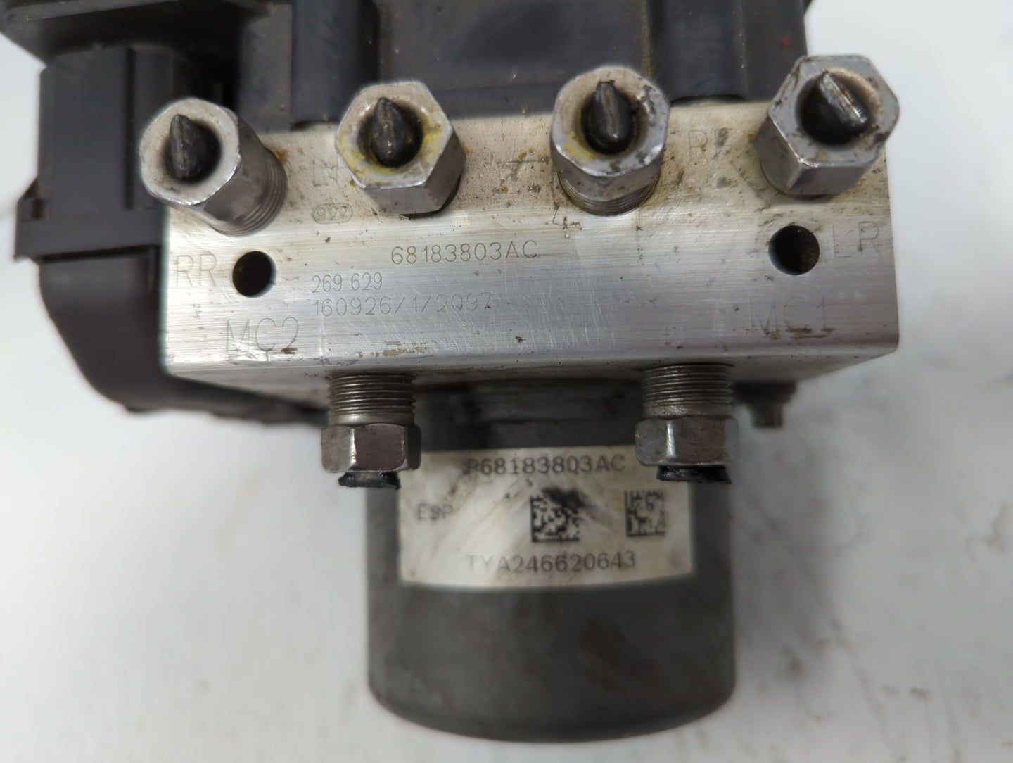 2017 Dodge Caravan ABS Pump Control Module Replacement P/N:68183803AC P68183803AC, 68443867AA Fits Fits 2015 2016 2018 OEM U