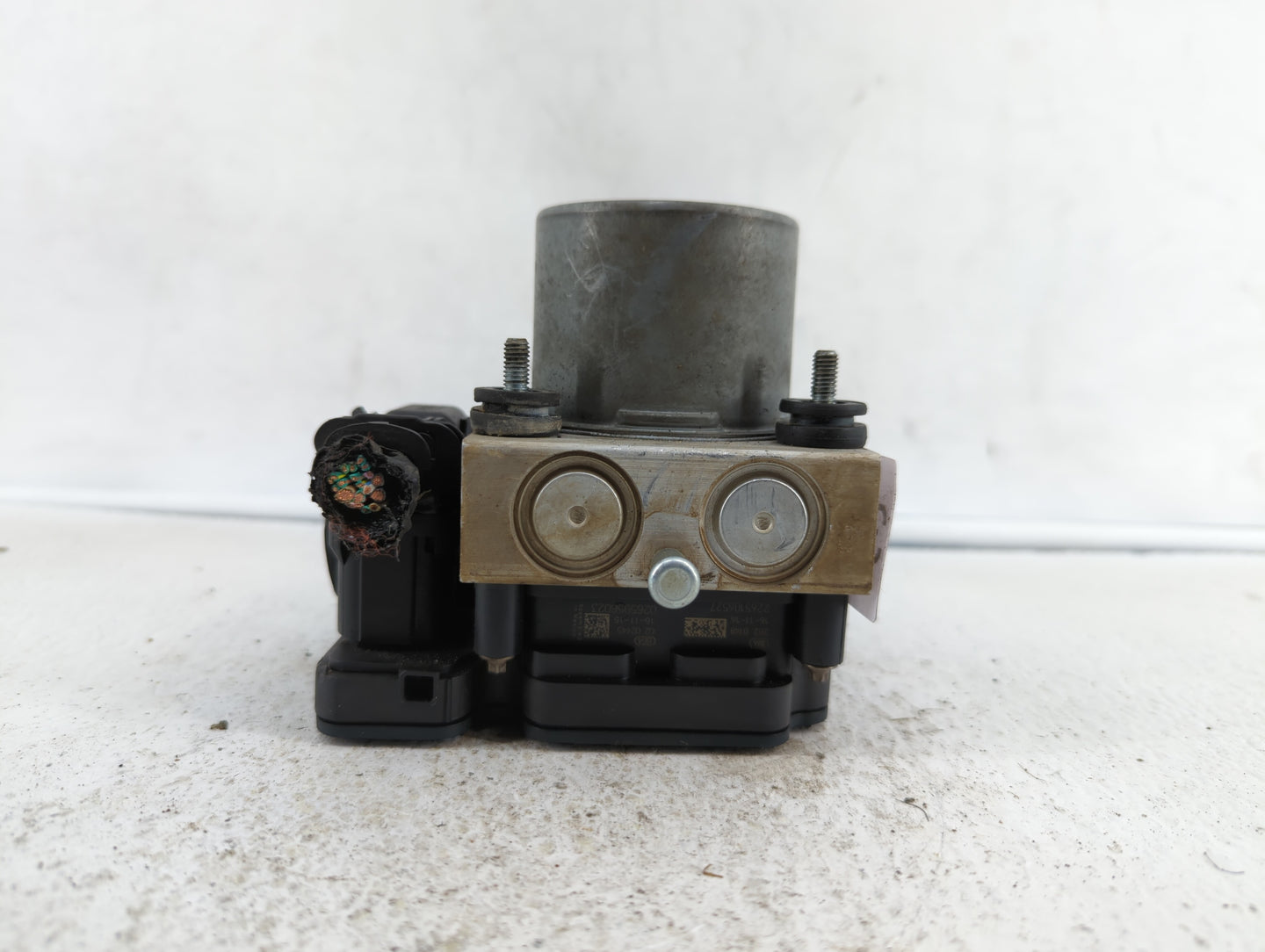 2017 Dodge Caravan ABS Pump Control Module Replacement P/N:68183803AC 68443867AA, P68183803AD, 68183803AD Fits Fits 2015 201