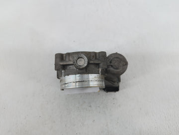 2017 Dodge Caravan Throttle Body P/N:05184349AE 05184349AD, 05184349AC Fits Fits 2011 2012 2013 2014 2015 2016 2018 2019 OEM Used Auto Parts