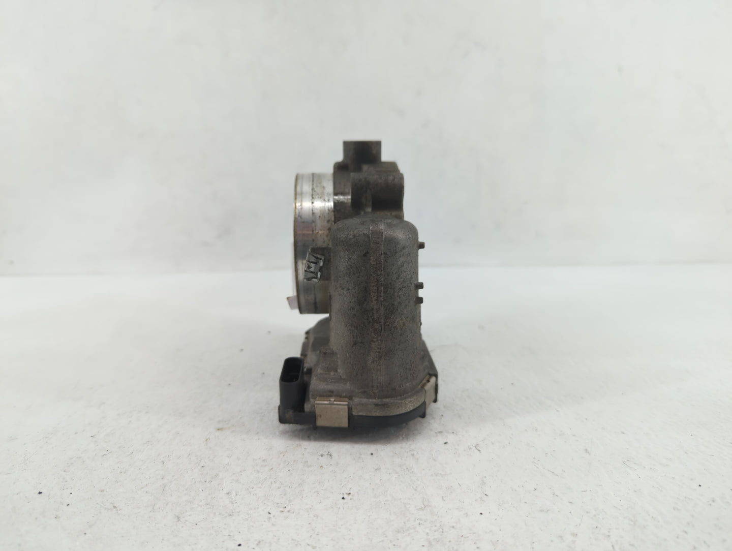2017 Dodge Caravan Throttle Body P/N:05184349AE 05184349AD, 05184349AC Fits Fits 2011 2012 2013 2014 2015 2016 2018 2019 OEM