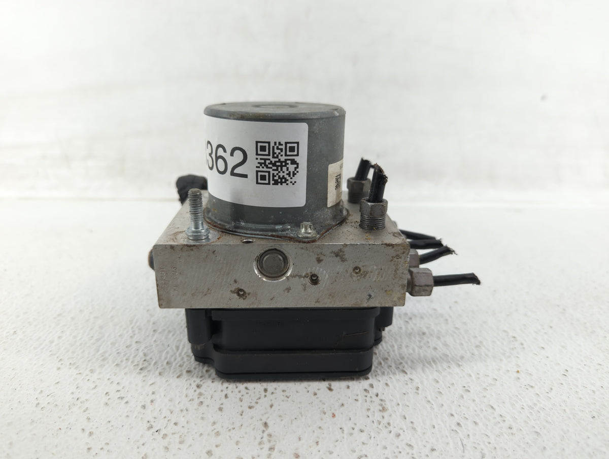 2017 Dodge Caravan Anti-Lock Brake ABS Pump Module Actuator OEM P/N:68183803AC P68183803AC Fits Fits 2015 2016 2018 2019 202