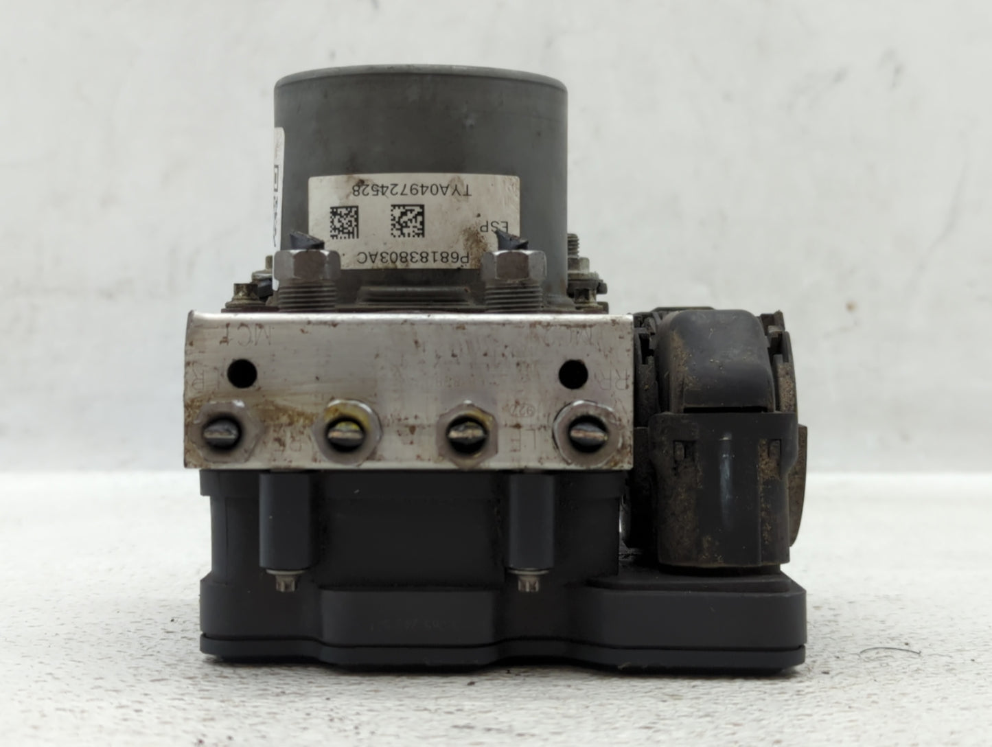 2017 Dodge Caravan ABS Pump Control Module Replacement P/N:P68183803AC Fits Fits 2015 2016 2018 2019 2020 OEM Used Auto Part