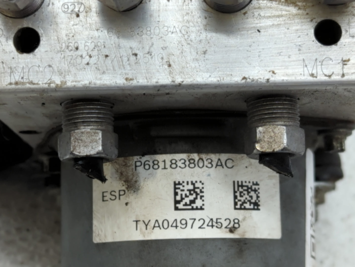 2017 Dodge Caravan ABS Pump Control Module Replacement P/N:P68183803AC Fits Fits 2015 2016 2018 2019 2020 OEM Used Auto Part