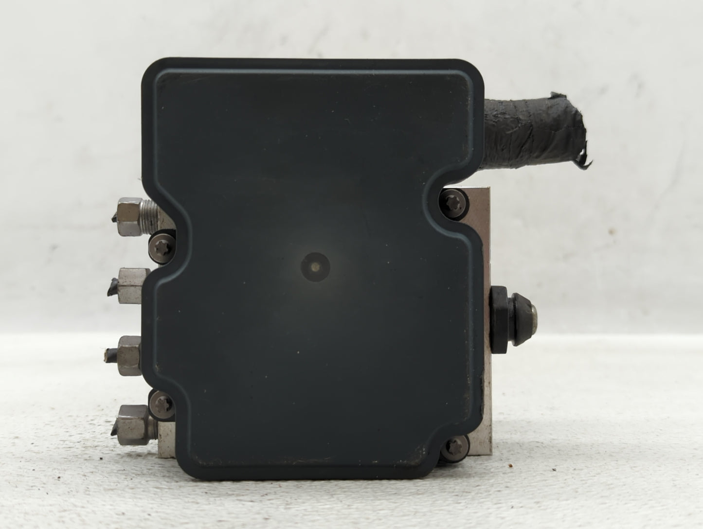 2017 Dodge Caravan ABS Pump Control Module Replacement P/N:P68183803AC Fits Fits 2015 2016 2018 2019 2020 OEM Used Auto Part