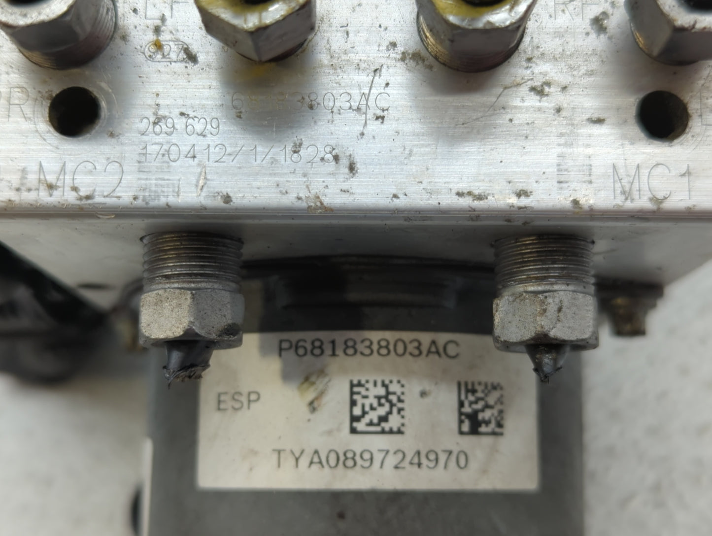 2017 Dodge Caravan ABS Pump Control Module Replacement P/N:P68183803AC Fits Fits 2015 2016 2018 2019 2020 OEM Used Auto Part