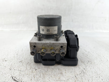 2017 Dodge Caravan ABS Pump Control Module Replacement P/N:P68183803AC Fits Fits 2015 2016 2018 2019 2020 OEM Used Auto Part