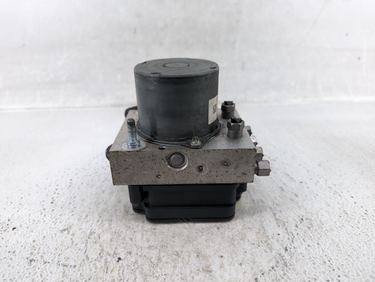 2017 Dodge Caravan Anti-Lock Brake ABS Pump Module Actuator OEM P/N:P68183803AC Fits Fits 2015 2016 2018 2019 2020 OEM Used 