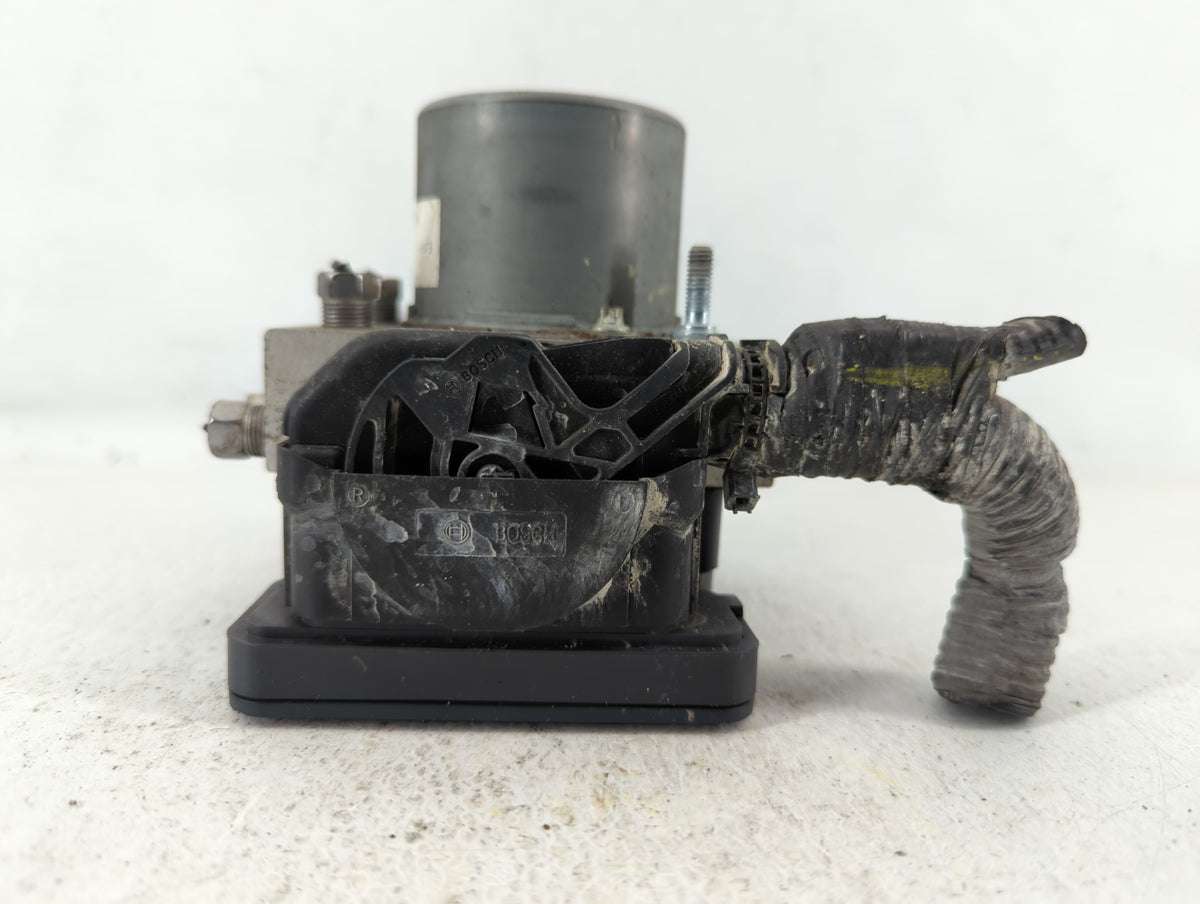 2017 Dodge Caravan Anti-Lock Brake ABS Pump Module Actuator OEM P/N:P68183803AC Fits Fits 2015 2016 2018 2019 2020 OEM Used 
