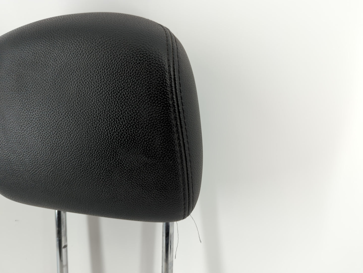 2017 Dodge Caravan Headrest Head Rest Front Driver Passenger Seat Fits OEM Used Auto Parts - Oemusedautoparts1.com