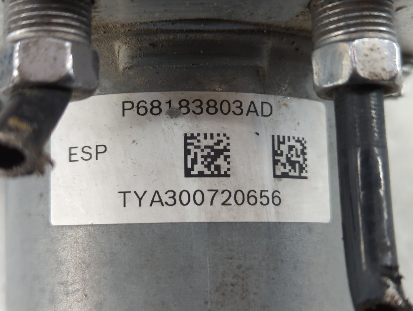 2017 Dodge Caravan ABS Pump Control Module Replacement P/N:P68183803AD Fits Fits 2015 2016 2018 2019 2020 OEM Used Auto Part