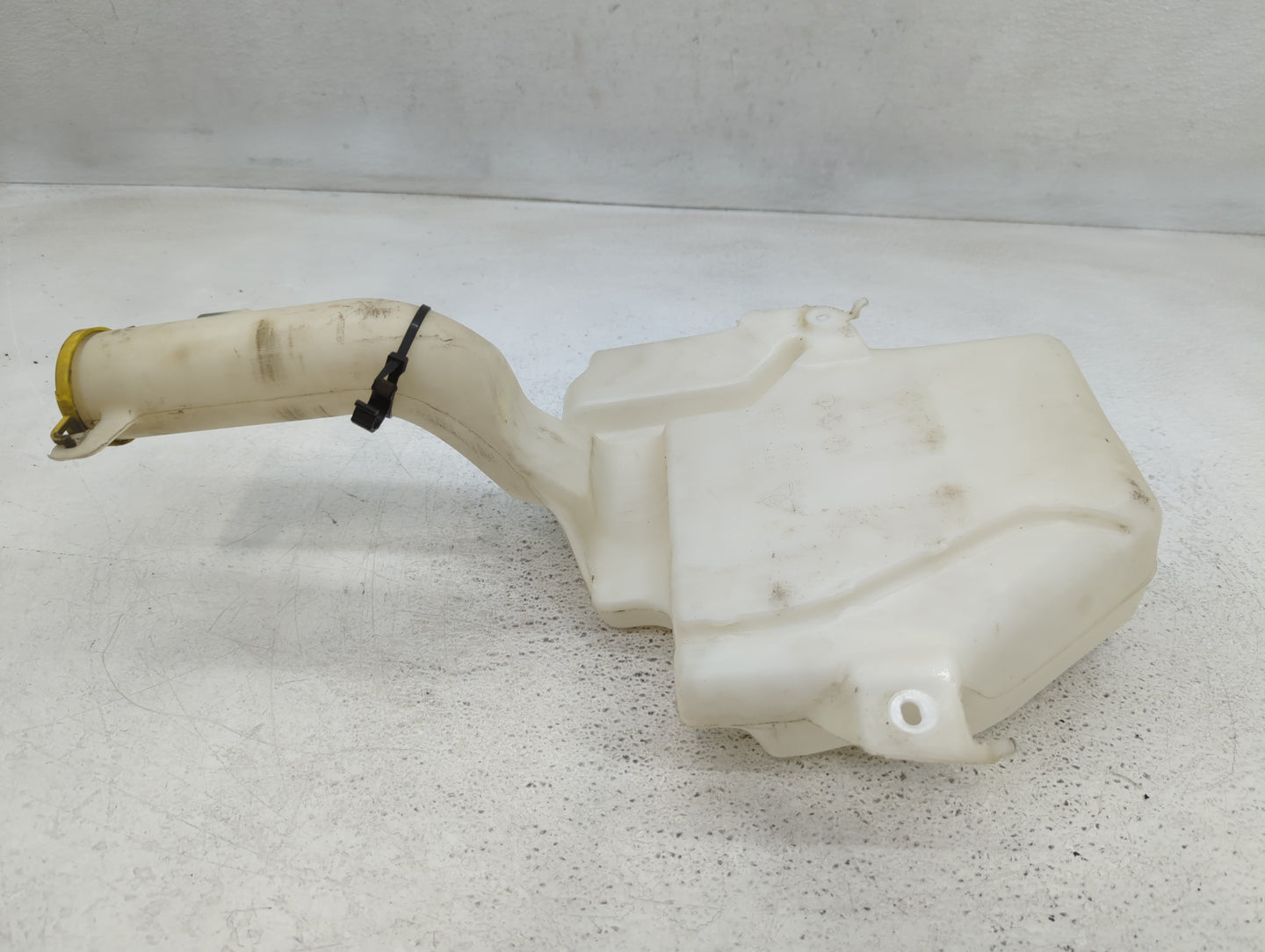 Dodge Caravan Windshield Washer Fluid Reservoir Bottle Oem - Oemusedautoparts1.com