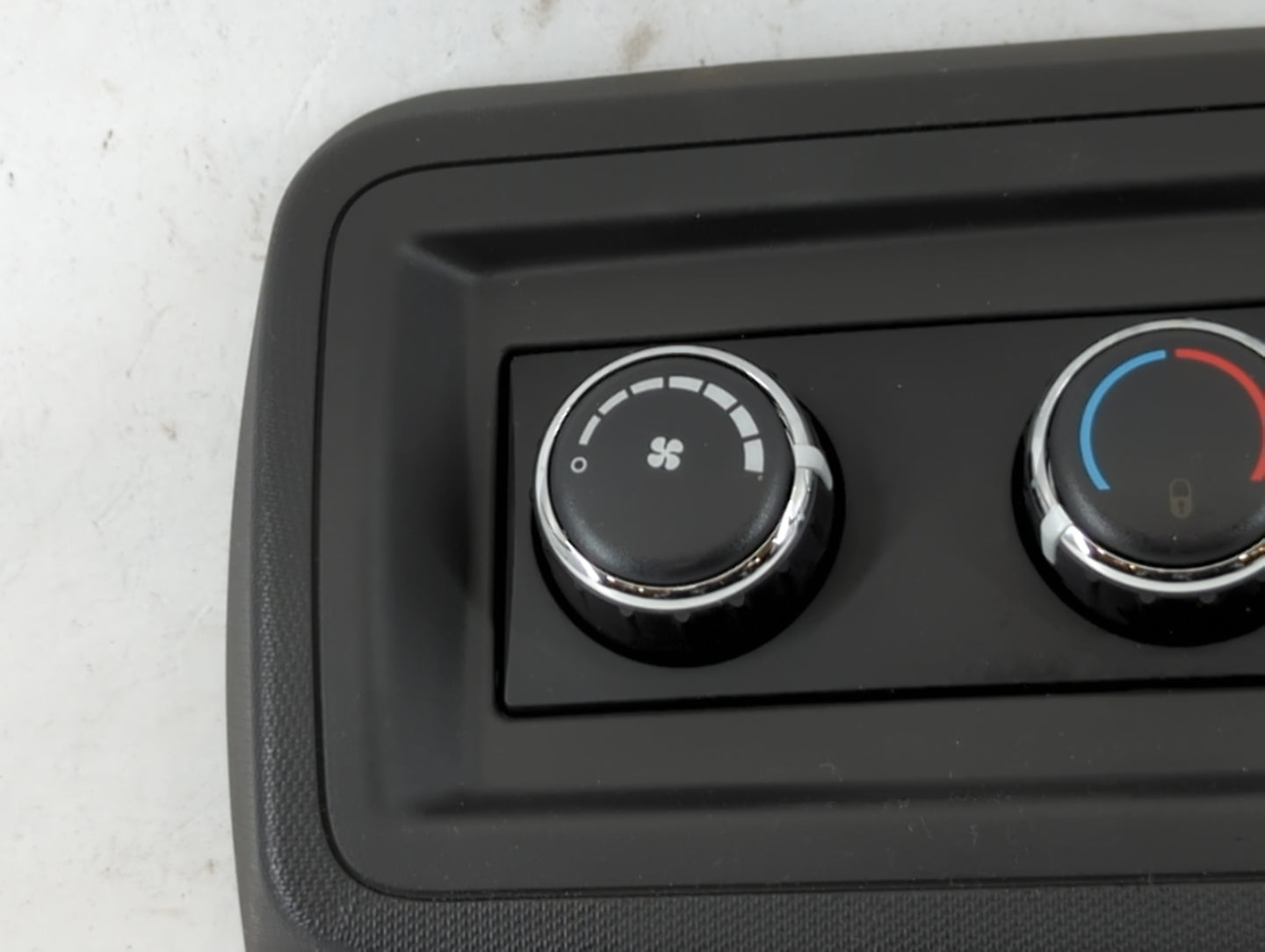 2017 Dodge Caravan Climate Control Module Temperature AC/Heater Replacement P/N:55111312AC Fits OEM Used Auto Parts - Oemuse