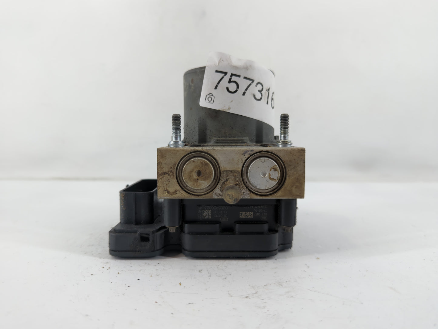 2017 Dodge Caravan ABS Pump Control Module Replacement P/N:P68183803AC Fits Fits 2015 2016 2018 2019 2020 OEM Used Auto Part