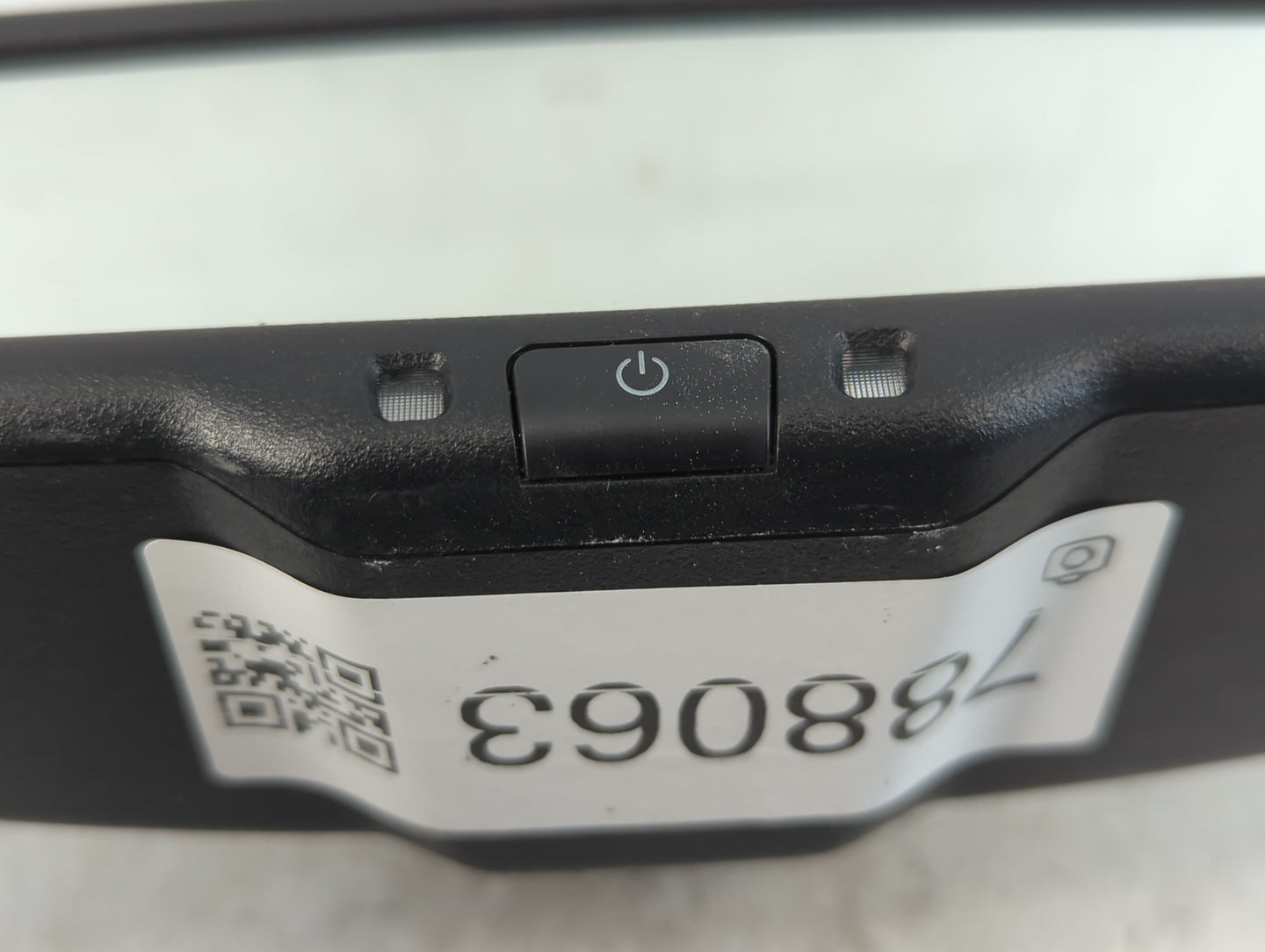 2017 Dodge Caravan Interior Rear View Mirror Replacement OEM P/N:E11026130 Fits OEM Used Auto Parts - Oemusedautoparts1.com