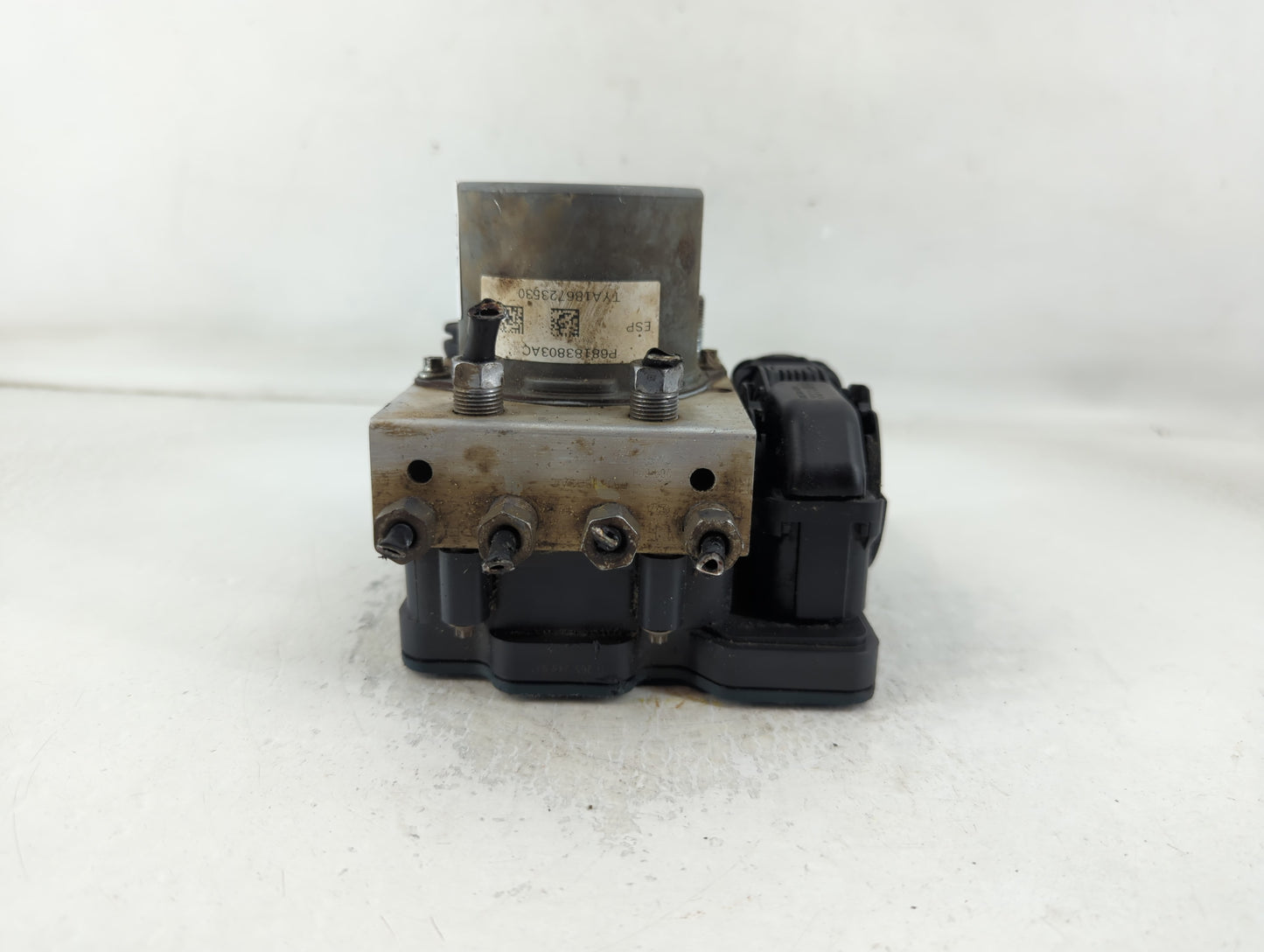 2017 Dodge Caravan ABS Pump Control Module Replacement P/N:P68183803AC Fits Fits 2015 2016 2018 2019 2020 OEM Used Auto Part